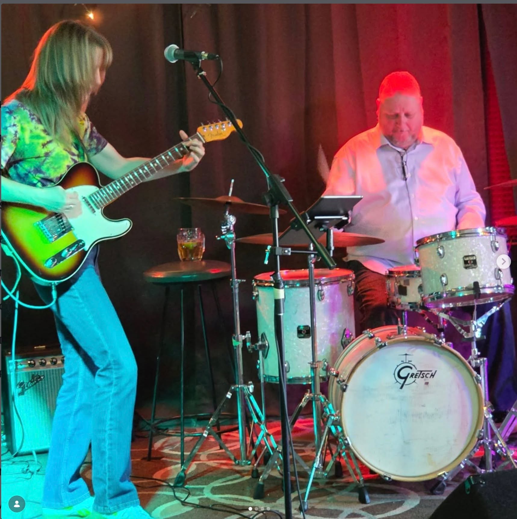 Felt so GOOD! to rock out @theloftpub  for Sunday Afternoon Jam with Rainshadow Al, Alex and Andrew.  Al gave my Carla Olive Trio a set with Eric Thier and Andrew McMillan... really thankful for the supportive Community Al has fostered and nurtured, for me to share my original material. 
Keep your eyes open for some Indie Rock shows I'll be curating and hosting throughout the year with this Trio!
#rockon #indierock #singersongwriter